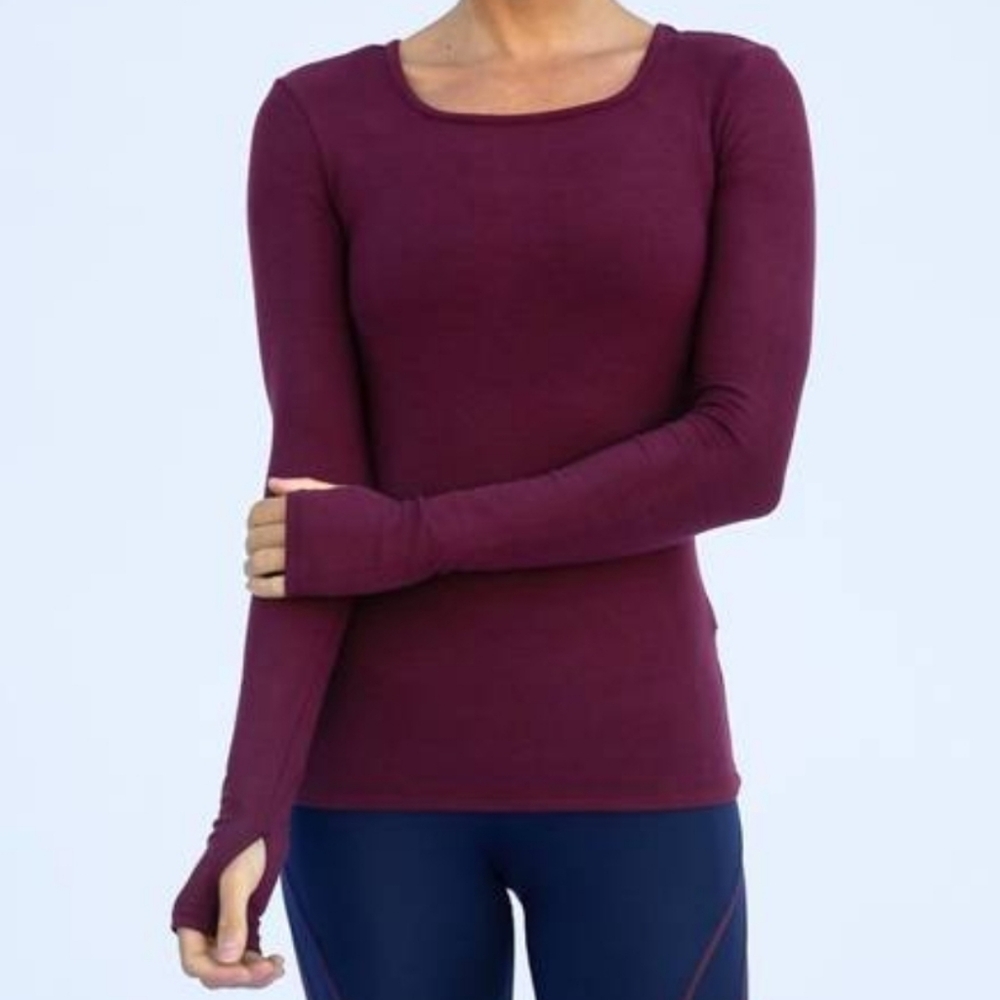 LAIRD Ribbed Long Sleeve Keyhole Top In Aubergine Size S